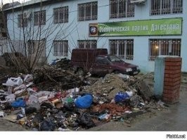 Экология? Не слышали! В столичном ТЦ на посетителей высыпали 40 тысяч воздушных шаров