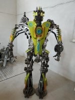 Удивительные скульптуры из металлолома