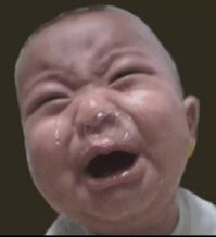 Парень устроил истерику у подъезда возлюбленной в 3 часа ночи