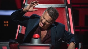 Чего тянуть? Писать надо пока бухой, они это любят. Будь мужиком <span style='color:gray'>[мат]</span>!!!
Ну это мужская логика.