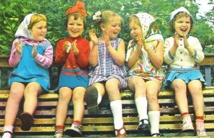 Сразу виден тоталитарный ад советских детей.