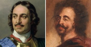 Жил-был царь Петр 1, который любил свою семью и Россию. Он уехал в Европу. Из Европы вернулся император Петр 1, который убил своего сына, жену отправил в монастырь, начал рубить бороды придворным и за одно самих придворных, кто помнил, как выглядел царь Петр 1 до поездки. Но чтобы чернь не смущать, нам подкинули версию, что своего сына убил царь Иван Грозный.