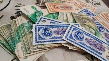 Не знаю как вы, я вот в МММ вложился, богатею прям на глазах. Рекомендую . Работает)))