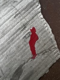 Случайно пролил краску и получился ковбой-руки-в брюки