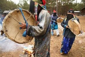 Курс берется из более компетентных источников