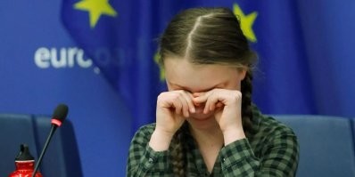 Где-то плачет Гретта Тумберг.