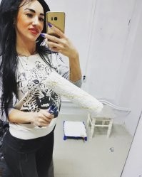 да чо они с бровями делают,  епт всю изоленту скупили..