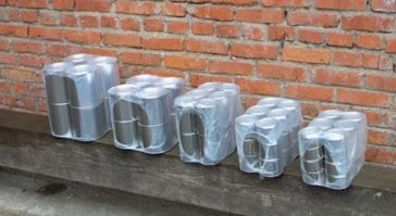 Вот смотрю на людей, которые краску в машине возят и потом ноют , что расплескалось и думаю, неужели сложно догадаться поставить  эту банку так, чтоб она не ёрзала по салону (если нет возможности запихнуть в багажник), подперев её различными предметами. И главное - купив том же строительном или хозяйственном магазине пакеты для мусора и на всякий случай в 2 пакета для надёжности запакуй банки с жидкостями, так чтоб если даже и расплескалось, то всё бы осталось внутри пакетов.  Даже если ты с дачи в гараж перевозишь краску - найди ты пару пакетов.  Лично у меня в машине лежит на всякий случай рулон чёрных "пакетов для трупов",  и много раз меня они выручали.
*Это я уже молчу о том, что если куплено в магазине и магазин строительный - крупный, то там можно попросить себе эти банки в стрейч-плёнку закатать. И по богатому, если банка не шибко большая - через термоусадочный аппарат запакуют.
*Вышеперечисленное сказано на те случаи когда очень -очень жалко денег за доставку или доставки нету. 
Да и честно, половина подборки - про то как люди сами себе создают проблемы, по собственной глупости, а потом жалуются.  Не надо  жаловаться, надо уметь учиться на ошибках, желательно на чужих.