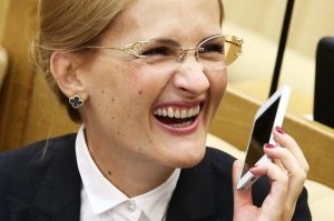 Не знаю, не знаю, мое воображение услужливо подкладывает только один образ.