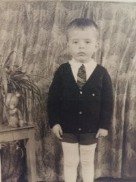 Да... Время неумолимо.  А дальше будет дряхлое тело. живу до до дряхлости.