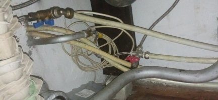 Я раньше думал, приколы такие... Пока не снял квартиру... Лично фоткал и плакал.