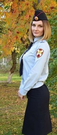 Красотки в форме, которые без сопротивления могут надеть наручники