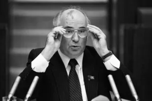 Сука, лучшие годы там прошли! 18-28....Действительно Светлые воспоминания-это 1985-1989! Дальше жопа и вот эти две твари!