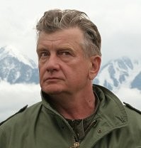 Александр Панкратов Ещё-Белый, если кто не в курсе.