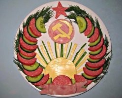 Красивый герб нарисовал, народ до сих пор помнит и чтит.