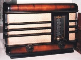 у меня на даче такой стоит. все руки не дойдут лампу там одну заменить...