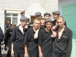 Патлатый поедет на малолетку. Рекомендую ему постричься...