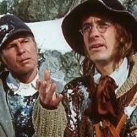 А мне вот до сих пор поразительно как снимая в буквально в нескольких местах Болгарии и Крыма, создатели фильма воплотили полное кругосветное путешествие и приключения на разных континетах. Ведь полное погружение и доверие присутствия именно в тех местах! Шедевр!