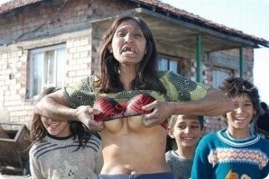 Крымская цыганка сдала полиции ромалэ, собиравших сведения о российских военных