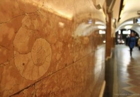 В Киеве на метро "Университет" тоже есть. И ещё на некоторых станциях