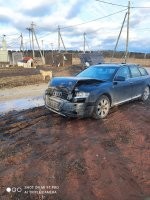 Из твоих машин только Ока к вальяжной езде распологает!
Остальные к буеракам привыкши, естественно их яркая реклама пугает 
Моя тоже при виде яркого света делает вот так: