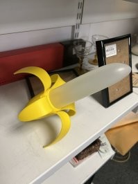 Ну да! Мы так и подумали, что это исключительно фонарь!