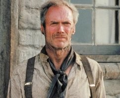 Э-э-э... То есть в том же 1992 году в фильме "Непрощённый" Иствуд выглядел вот так. А для фотосессии  "Лакост" резко омолодился.... А говорят пластика и в голливудах не помогает вернуть молодость... Эх! нам бы в 63 года так выглядеть... хоть и не для фотосессий.