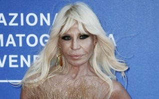 Филя, остановись!: Киркоров снова себя перешил, сделав живот как у игрушечного Кена