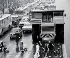 Вот-вот! 
"Зебра" - это разметка. 
Знак-символ, по сути.он должен быть единообразным, стандартным. 
А не вот это вот всё.