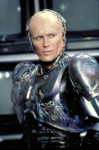 это не робокоп!  это какая то робокуйня!!!  вот робокоп