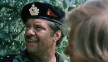 "Говорила мама - учи английский!"
На "Одиночное плавание" раз семь в кинотеатр бегал.