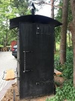 Если это твое то можно больше фоток ? честно тоже самое хочу сделать , шкафы надоели уже . У меня вот такой но я хочу именно что то такое как у тебя сделать , летом времени много будет да и есть кому копать :)  у нас за забором пустая теория вот и решил туда все перенести .