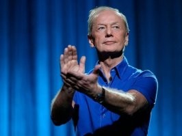 менять пол несовершеннолетним, вводить понятие трансгендерства в школах нормально, а Давид и Венера - порнография???