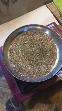 Не самородками богата золотая промышленность, а песком и пылью.
