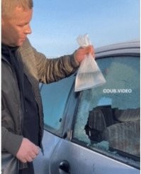 Этот придурок вааще машину без стёкол хочет оставить?