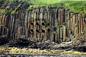 Это ж фотошоп.. настолько старый, что я помню как его лет 10 (или больше ) назад - форсили на двачах, типо остатки древних цивилизаций, и все уже угорали как могли, выкладывая поделки той или иной степенеи убогости.