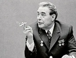 Совмещённый санузел с демонтированной ванной - это теперь мини-студия? Где там свидетели совковых ужасов, которые ютились в нечеловеческих условиях тесных  хрущёвок?