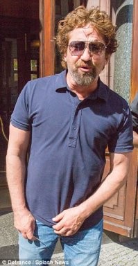 Не ищите здесь смысл. Здесь в основном маразм
