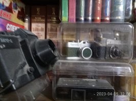 Прочитал заметку и решил осмотреть свою квартиру на предмет скрытых камер.
И вот что случайно обнаружил. Видимо, жена что-то подозревает, поэтому обложила меня со всех сторон.