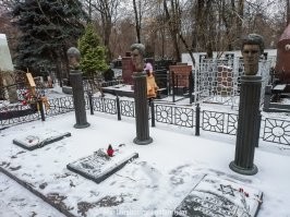 Между прочим эти люди погибли за то, чтобы у вас было больше 2 сортов колбасы.