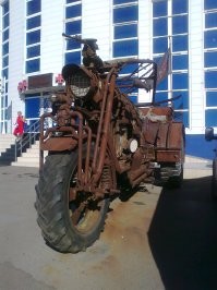 Г. Каменск-Шахтинский, М-4 Дон, музей автомототехники.