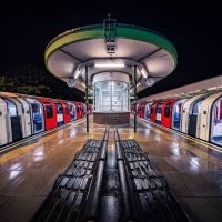 Метро Лондона забыл, автор. А там много красивых станций