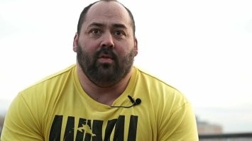 я сначала подумал что видео будет интересней)