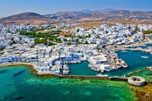 вот те и море и архитектура, к тому же там не везде такая архитектура...
