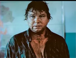 - Ты зачем в реку попер?
- Перемахнуть хотел.
- Так мост же есть!!!!
- Есть.
- Так зачем ты в реку попёр???
- Перемахнуть хотел!!!