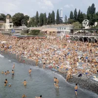 Меньше всего мне хотелось бы оказаться на таком пляже...