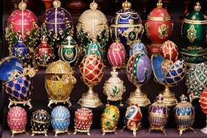 А чем они хуже яиц Фаберже? Ещё и дешевле.