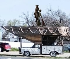 Этот капитан Джек Воробей - самый богатый пират в истории