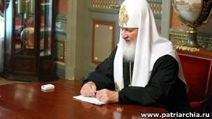 А чё сразу натырил? Это ему бох послал! А часов у него вообще не было никогда, а то чё в столешнице отразилось - так то диавольское наваждение.