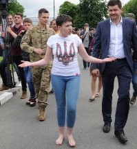 Вот Савченко выходит из российской тюрьмы. Вы правда думаете, что так выглядит человек, голодавший 60 дней?